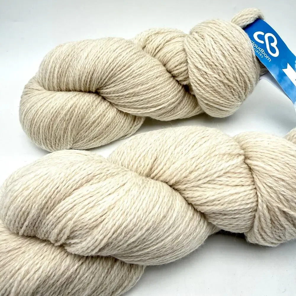 Cloudborn Highland Fingering Wool Yarn Oatmeal Lot of 2 Hanks Skeins 100g Peru